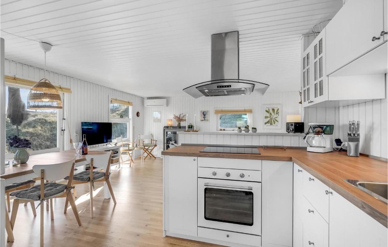 Stunning Home In Fano With House A Panoramic View Bagian luar foto
